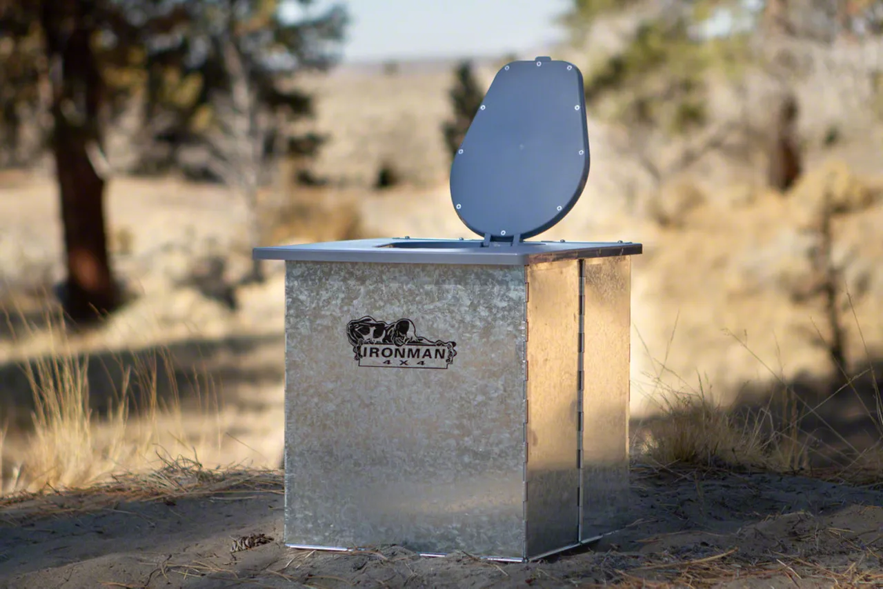 Portable toilet